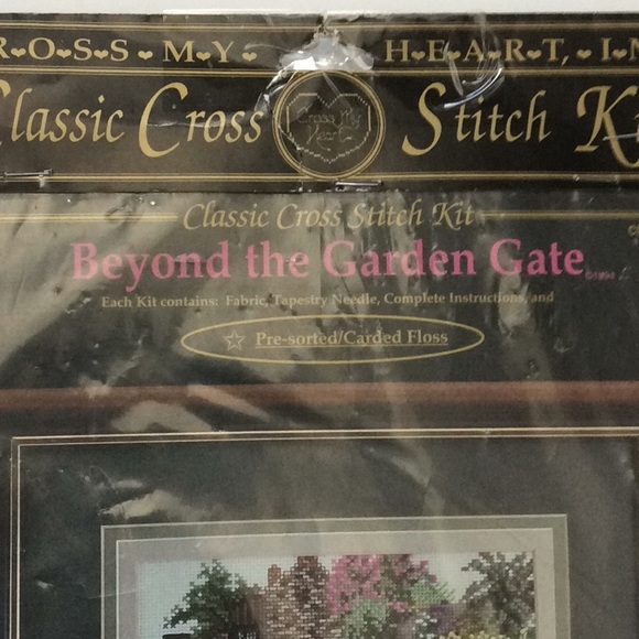 Cross My Heart Unopened “Beyond the Garden Gate" Cross Stitch Vtg 1994 - Picture 3 of 6